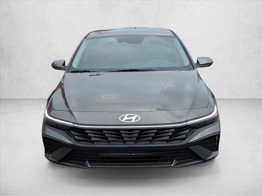 New 2026 Hyundai Elantra SE 4dr Car