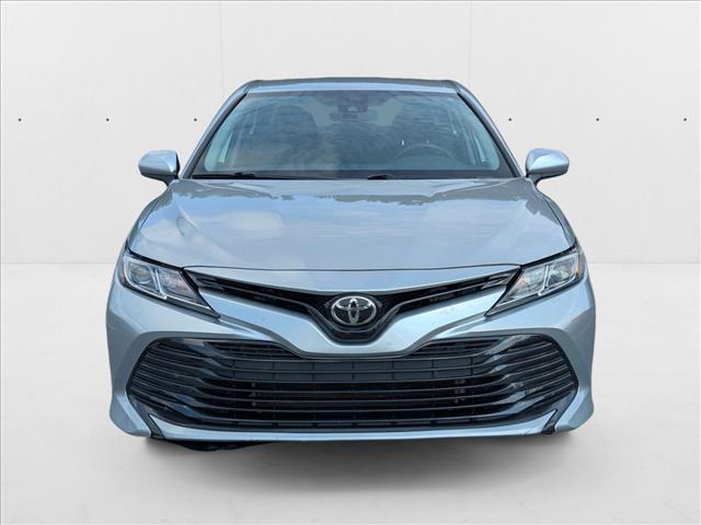 2019 Toyota Camry LE photo 2
