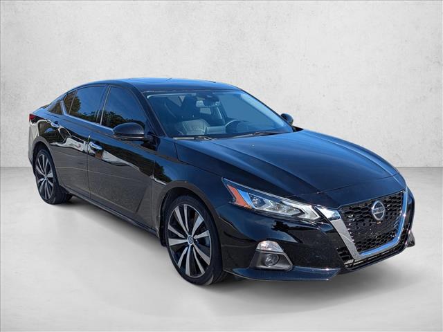 2019 Nissan Altima 2.5 Platinum photo 3