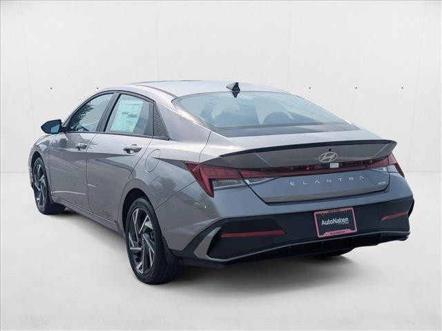 2025 Hyundai Elantra Hybrid SEL Sport photo 2