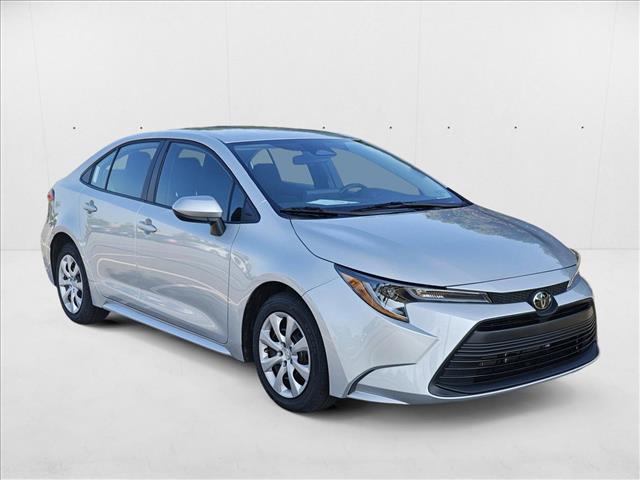 2023 Toyota Corolla LE photo 3