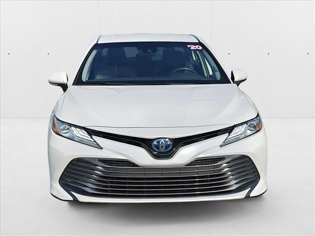2020 Toyota Camry Hybrid XLE photo 2
