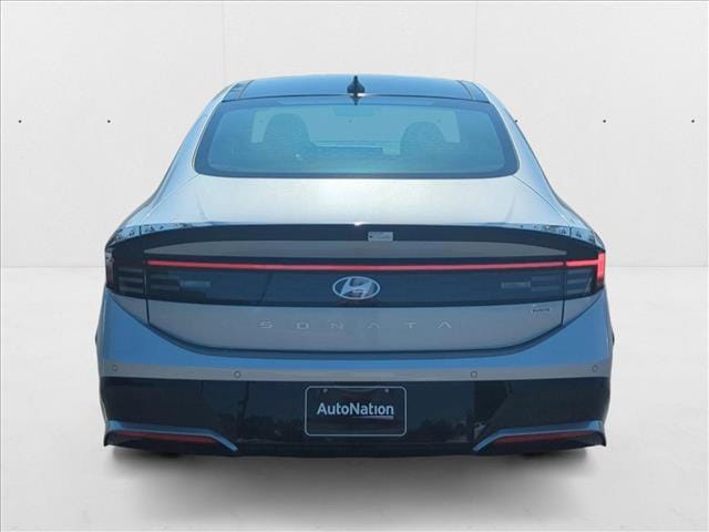 2025 Hyundai Sonata Hybrid Limited - Photo 9