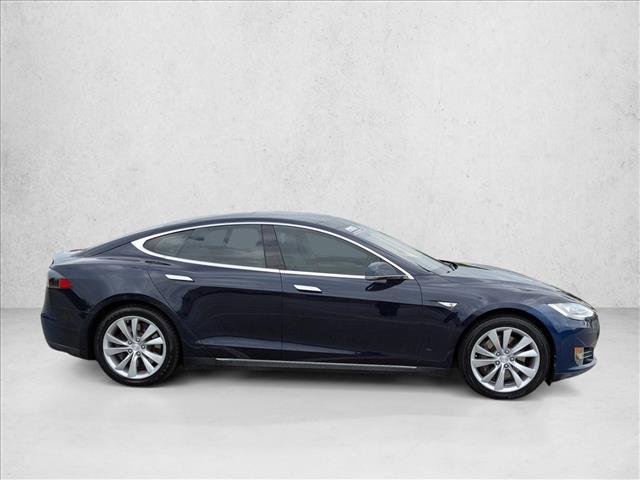 2014 Tesla Model S 85 photo 4
