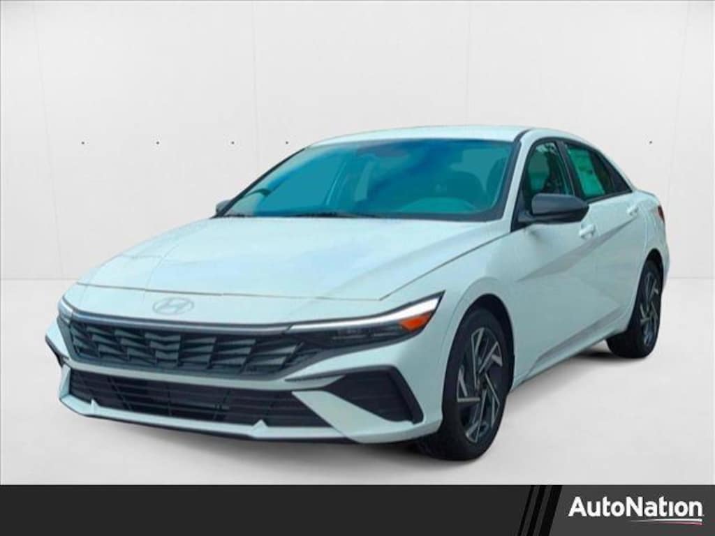 New 2025 Hyundai Elantra SEL Sport 4dr Car