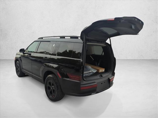 2025 Hyundai Santa Fe XRT Sport photo 2