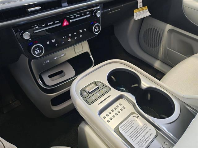 2026 Hyundai IONIQ 9 SE - Photo 14