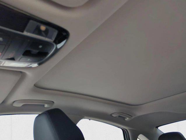 2025 Hyundai Sonata Hybrid Limited - Photo 17