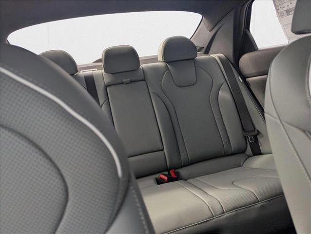 2025 Hyundai Elantra Limited - Photo 19
