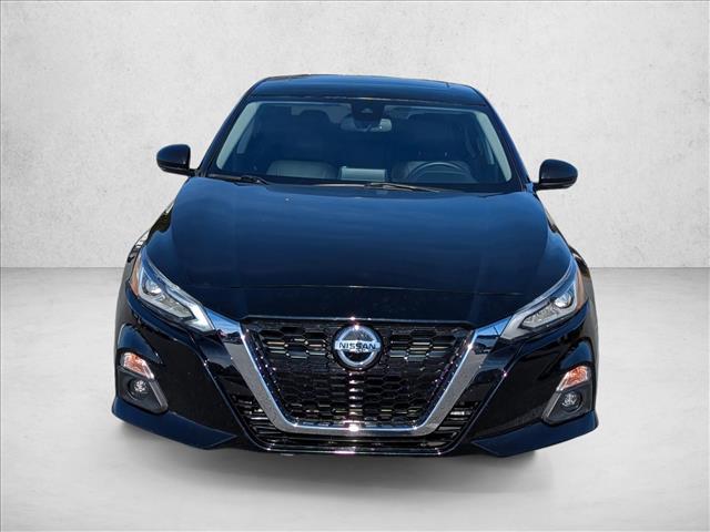 2019 Nissan Altima 2.5 Platinum photo 2
