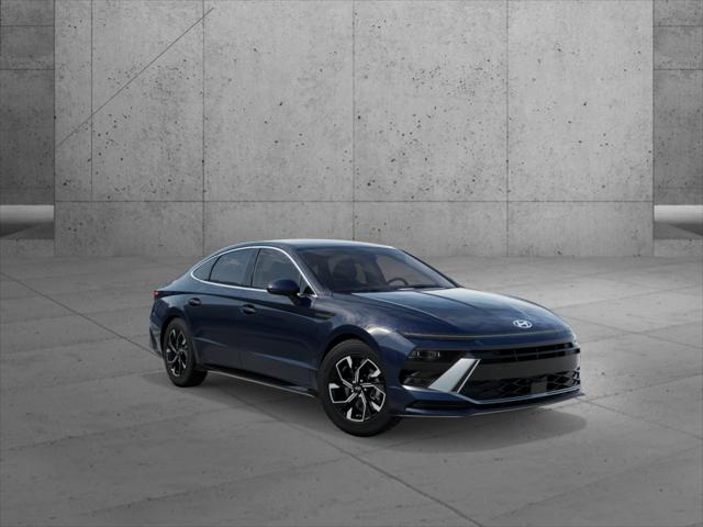2025 Hyundai Sonata SEL photo 2