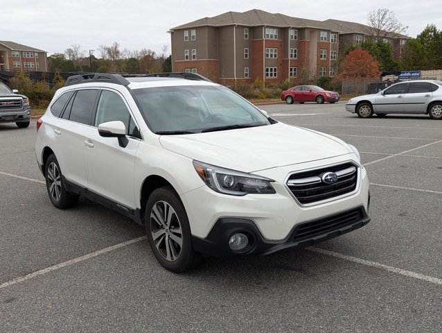 2019 Subaru Outback Limited photo 3