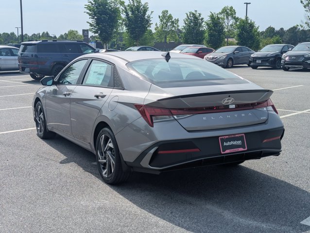 2025 Hyundai Elantra Hybrid Blue photo 2