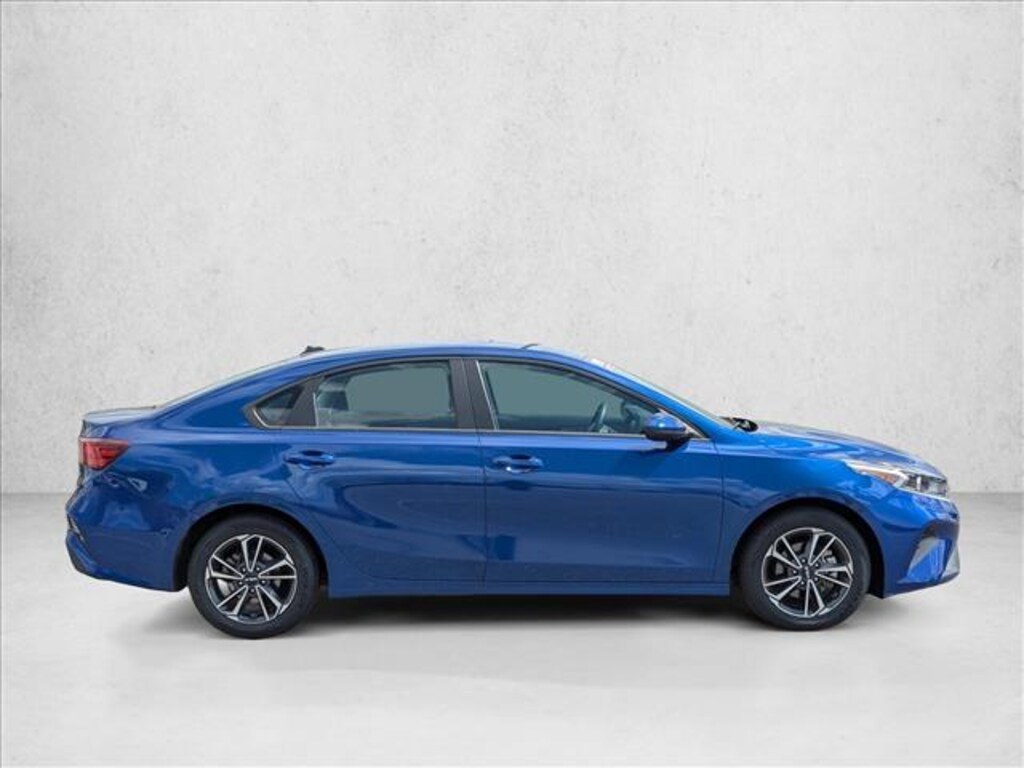 Used 2024 Kia Forte LXS 4dr Car