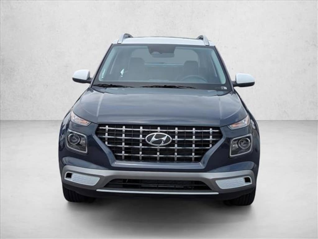 New 2026 Hyundai Venue SEL w/Two-Tone Roof Sport Utility