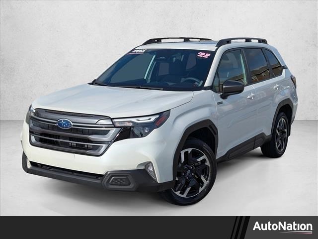 2025 Subaru Forester Premium's photo