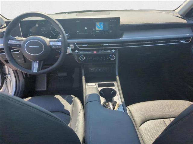 2025 Hyundai Sonata Hybrid Limited - Photo 15