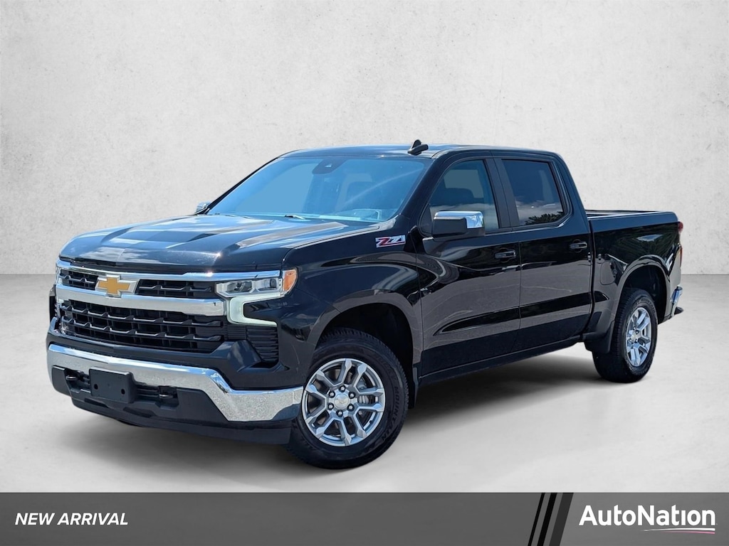 Used 2023 Chevrolet Silverado 1500 LT Crew Cab Pickup