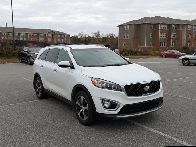 2017 Kia Sorento EX photo 2