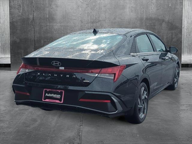 2025 Hyundai Elantra Hybrid Limited photo 2