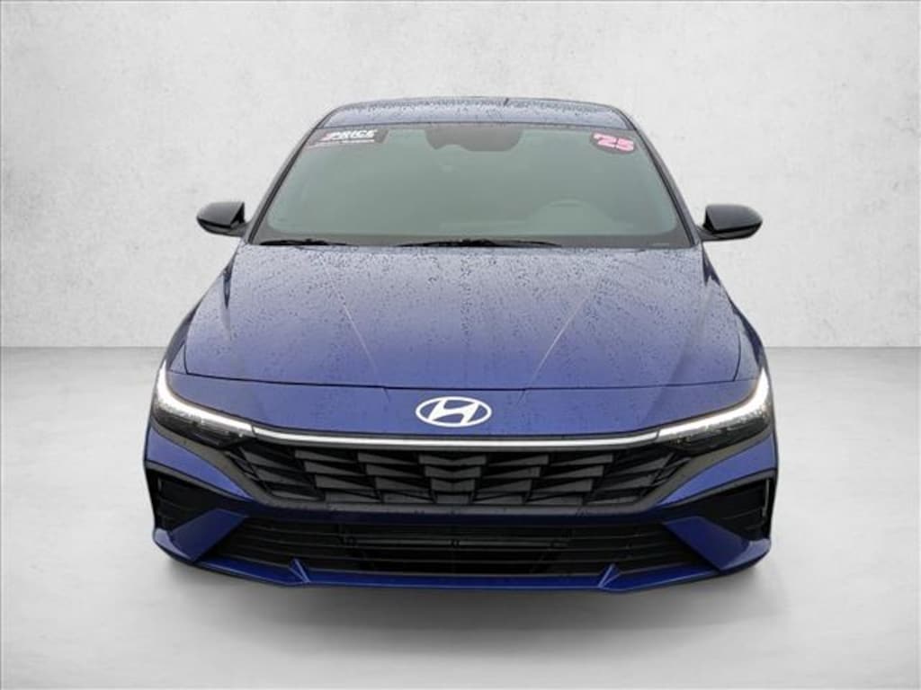 Used 2025 Hyundai Elantra SEL Sport 4dr Car
