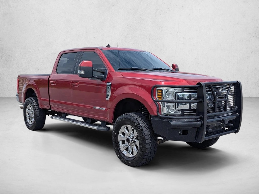 Used 2019 Ford F-250 LARIAT Crew Cab Pickup