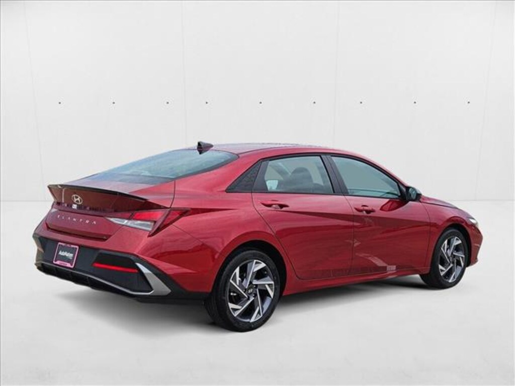 New 2025 Hyundai Elantra SEL Sport Sedan