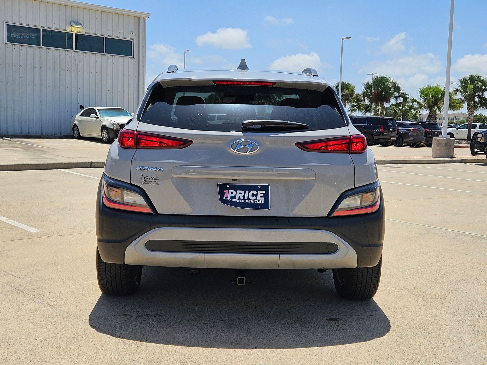 2023 Hyundai Kona SEL - Photo 6