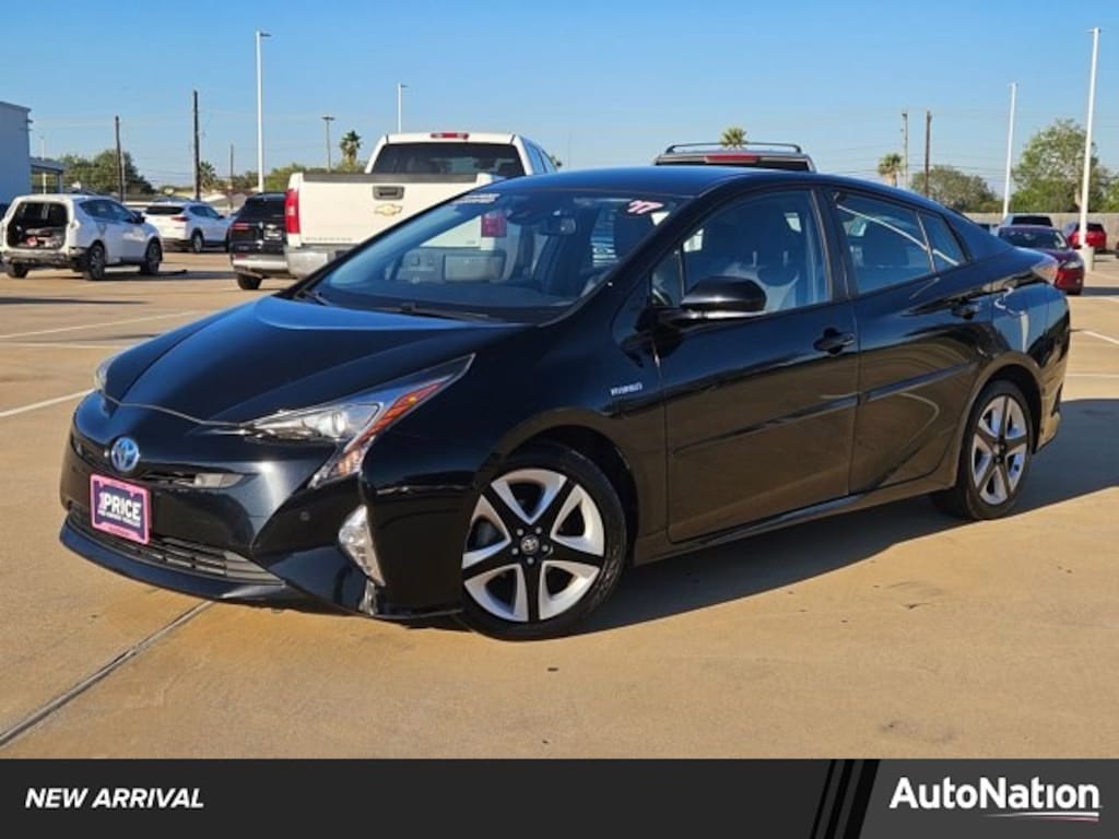 Used 2017 Toyota Prius Four Touring 4dr Car