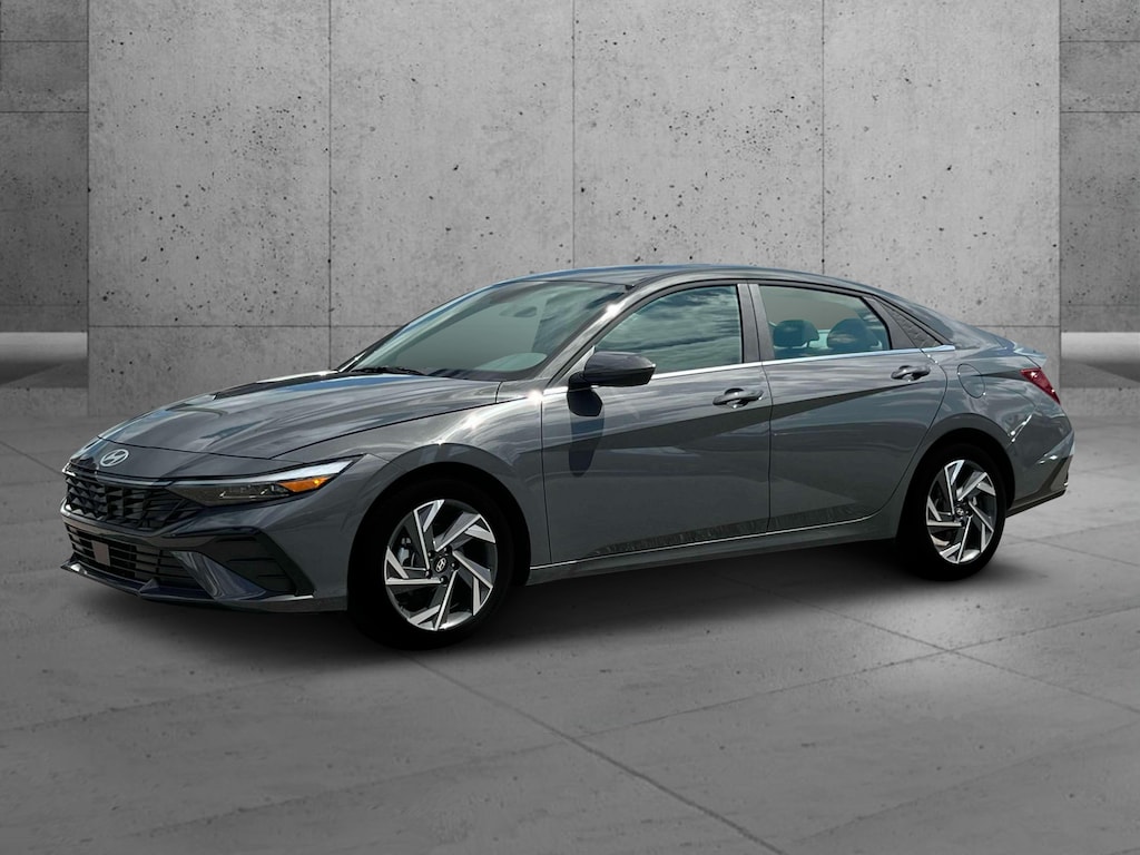 New 2025 Hyundai Elantra SEL Convenience Sedan