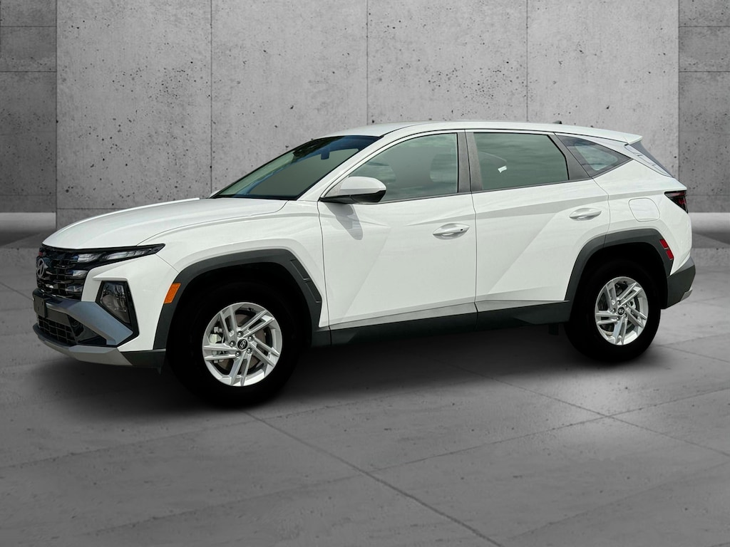 New 2025 Hyundai Tucson SE FWD SUV