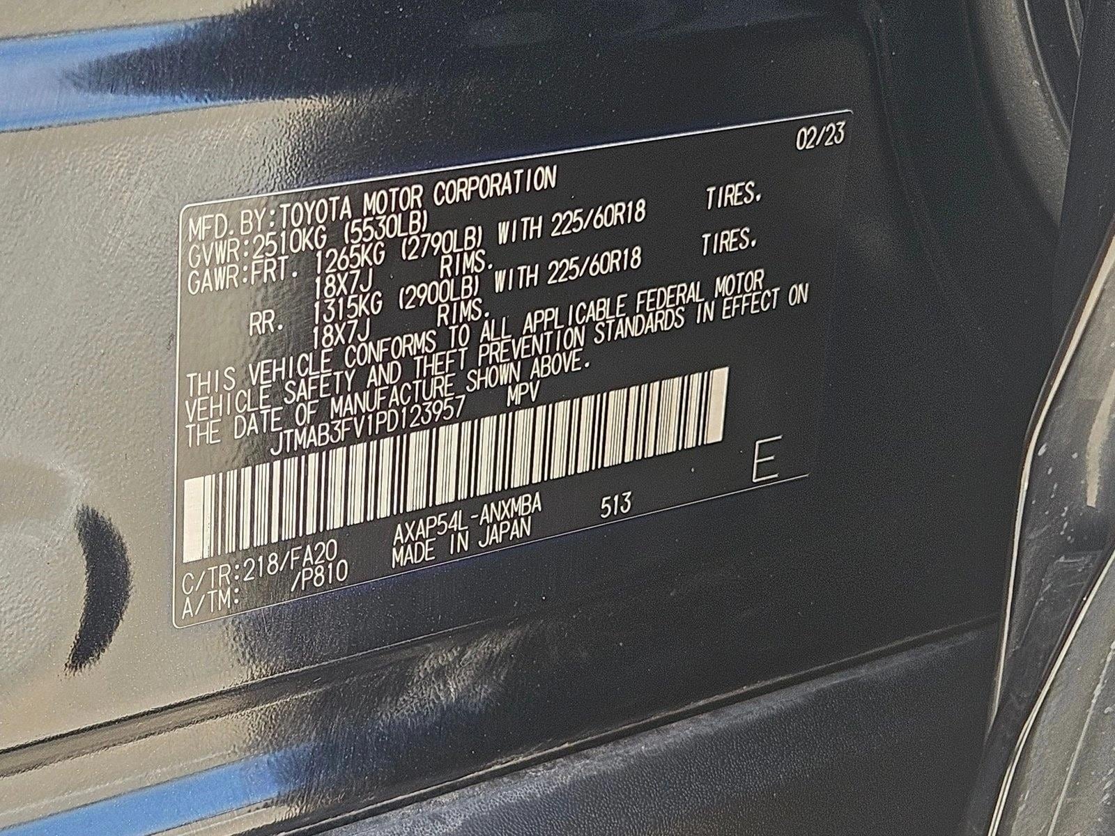 2023 Toyota RAV4 SE - Photo 23