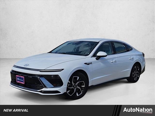 2025 Hyundai Sonata SEL's photo