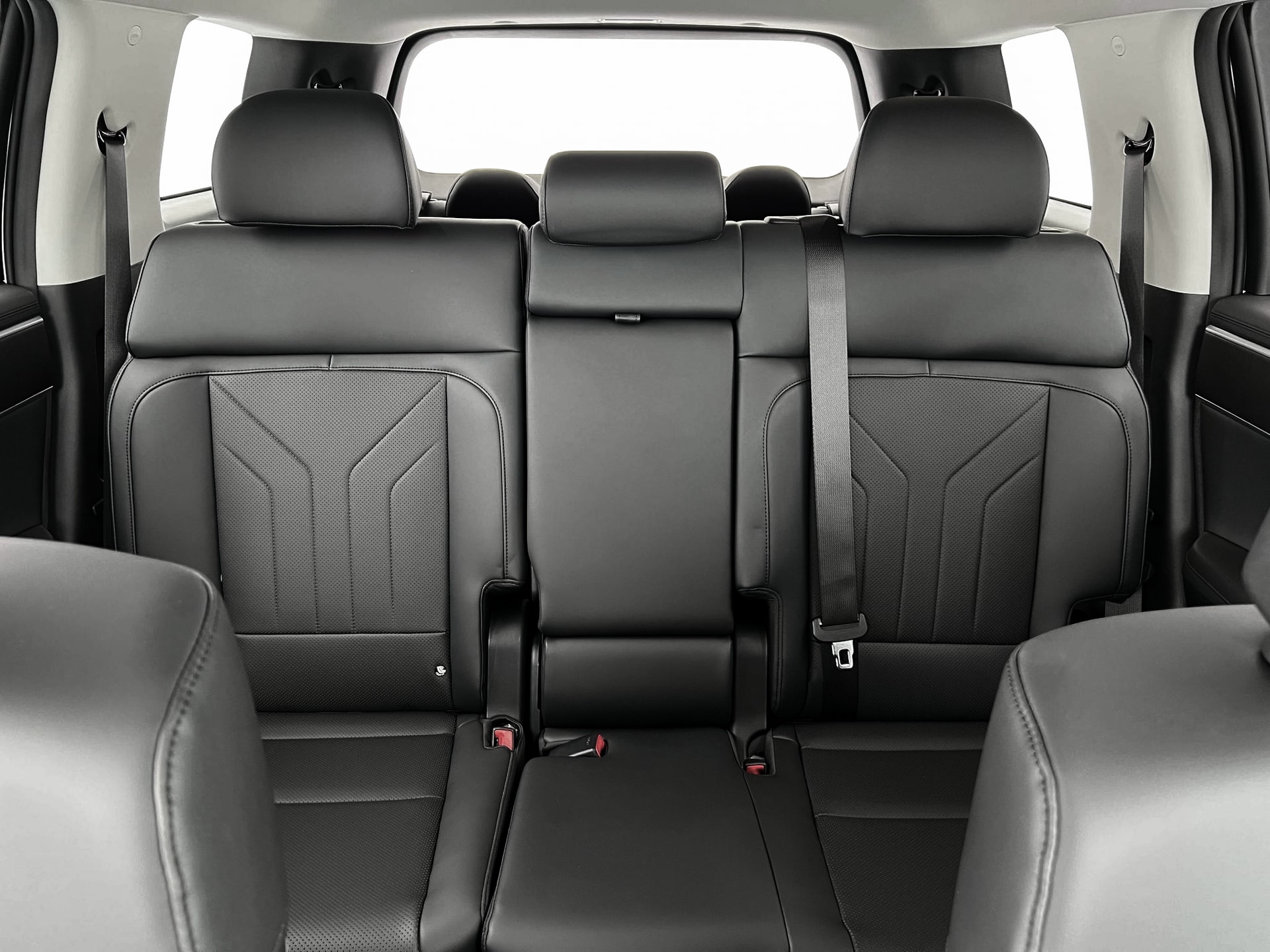 2025 Hyundai Santa Fe SEL - Photo 16