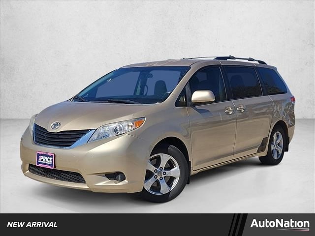 2011 Toyota Sienna LE