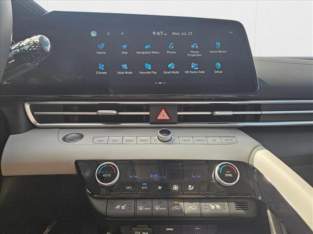 2025 Hyundai Elantra Limited - Photo 15