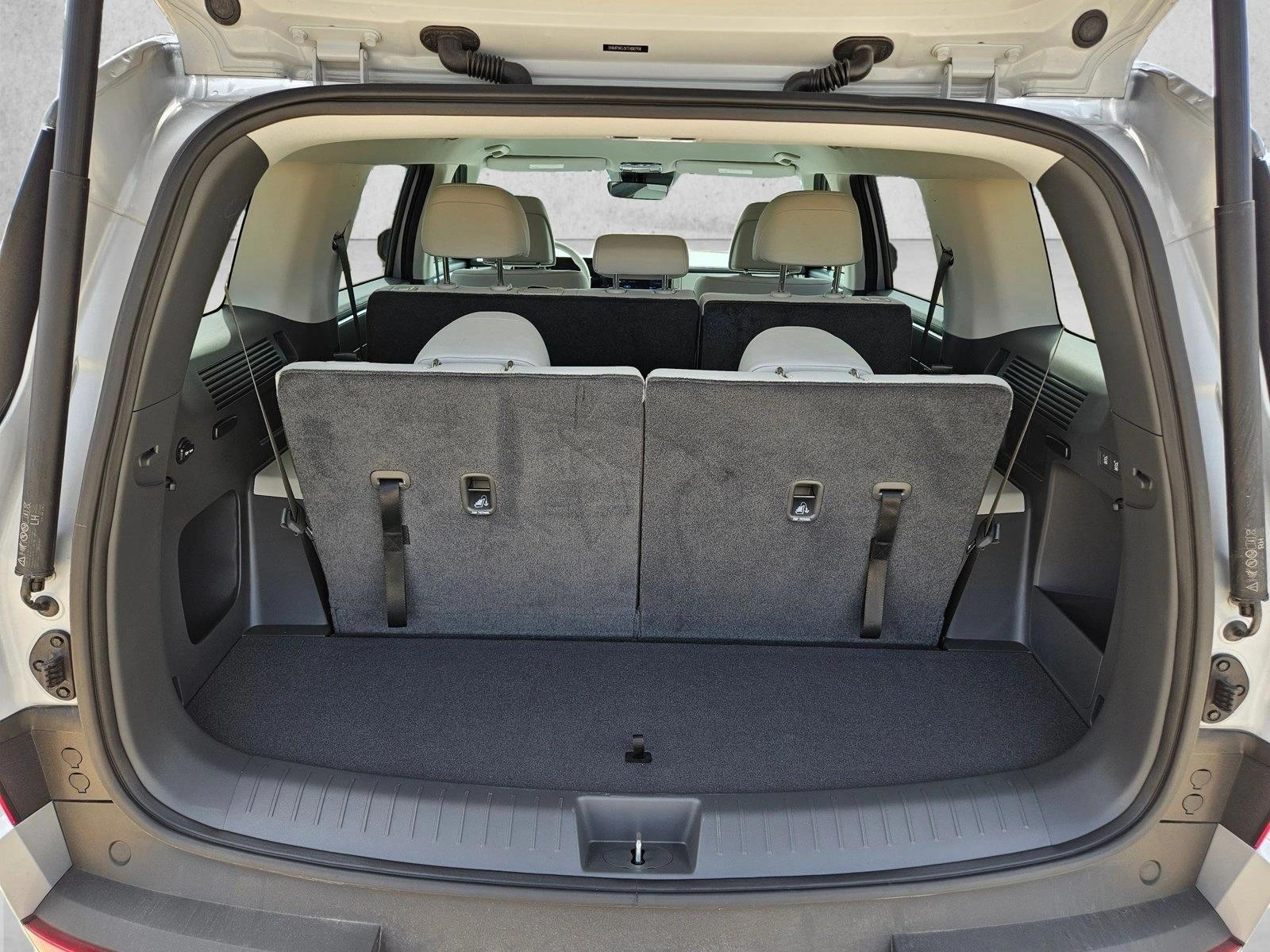 2026 Hyundai Santa Fe SE - Photo 6