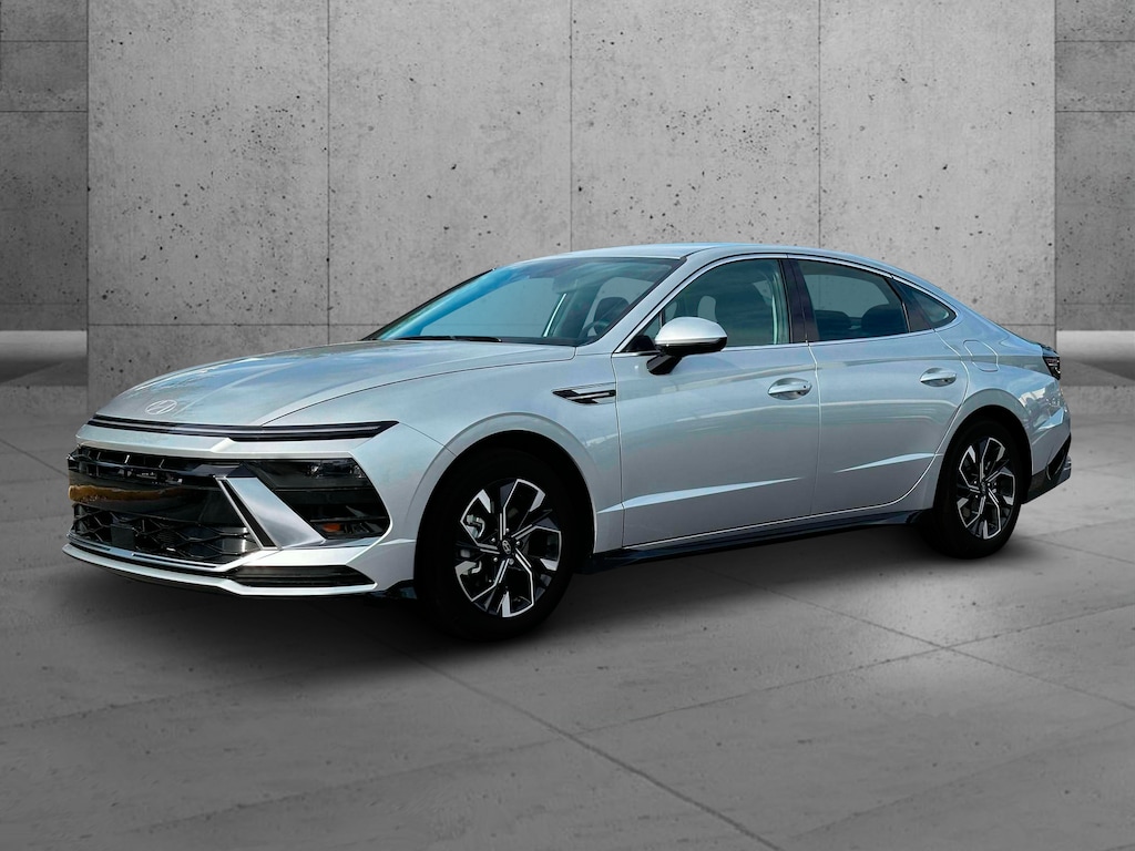 New 2025 Hyundai Sonata SEL Sedan