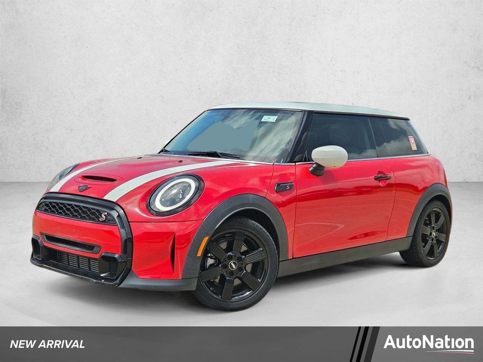 2024 MINI Hardtop Cooper S's photo