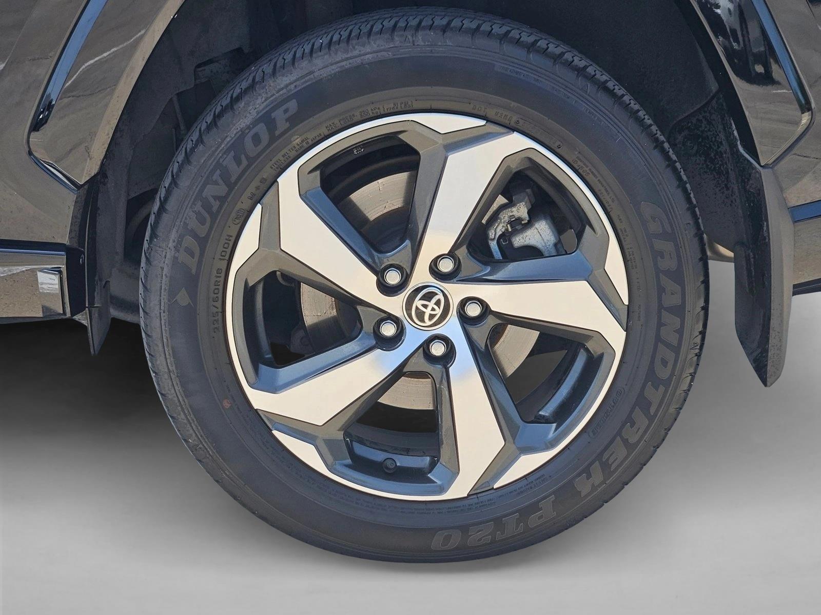 2023 Toyota RAV4 SE - Photo 22