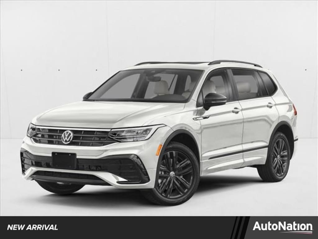 Used 2024 Volkswagen Tiguan SE R-Line Black Sport Utility