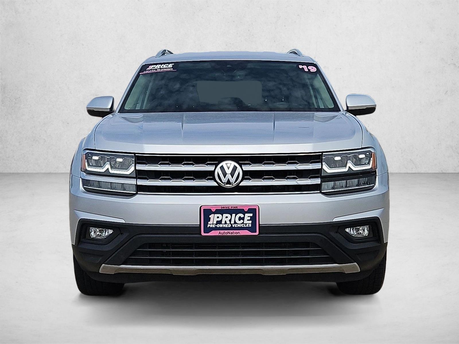 Used 2019 Volkswagen Atlas SE w/Tech with VIN 1V2UR2CA1KC576932 for sale in Corpus Christi, TX