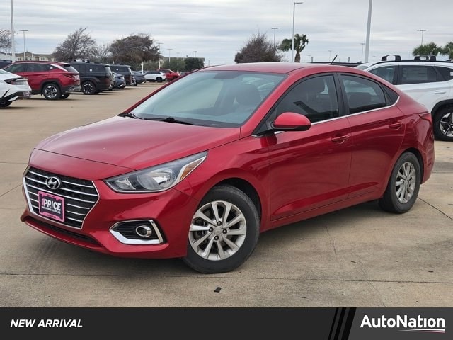 2020 Hyundai Accent SEL's photo