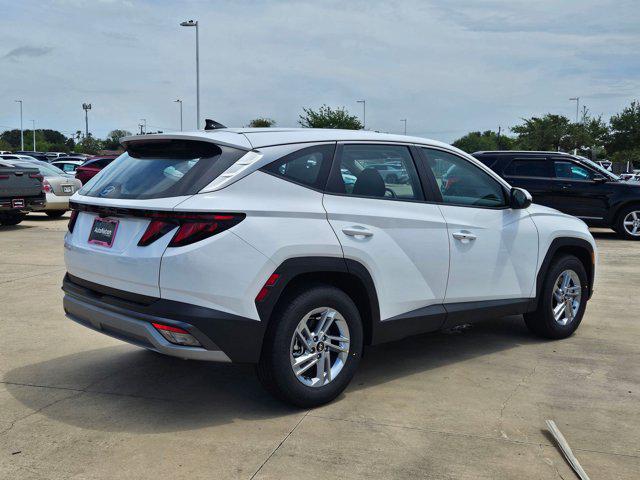 2026 Hyundai Tucson SE photo 2
