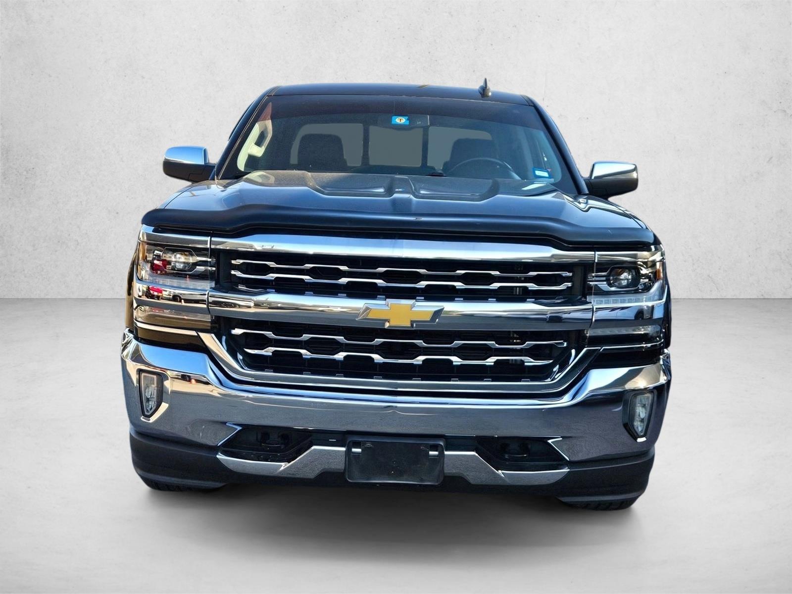 2018 Chevrolet Silverado 1500 LTZ photo 2