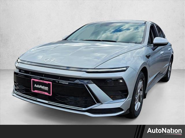 2026 Hyundai Sonata SE's photo