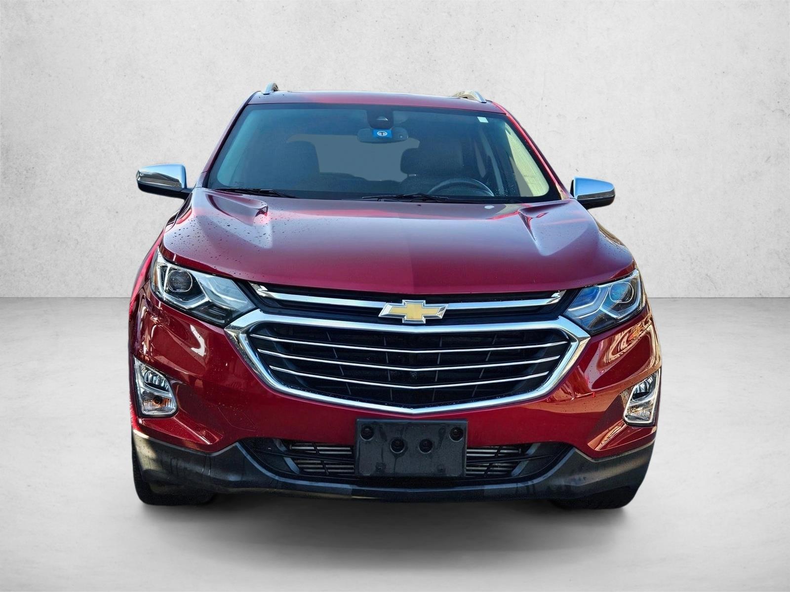 2018 Chevrolet Equinox Premier photo 2