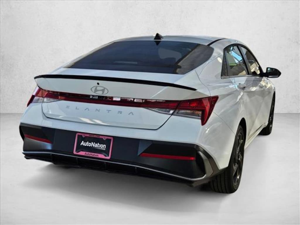 New 2026 Hyundai Elantra SEL Sport Premium 4dr Car