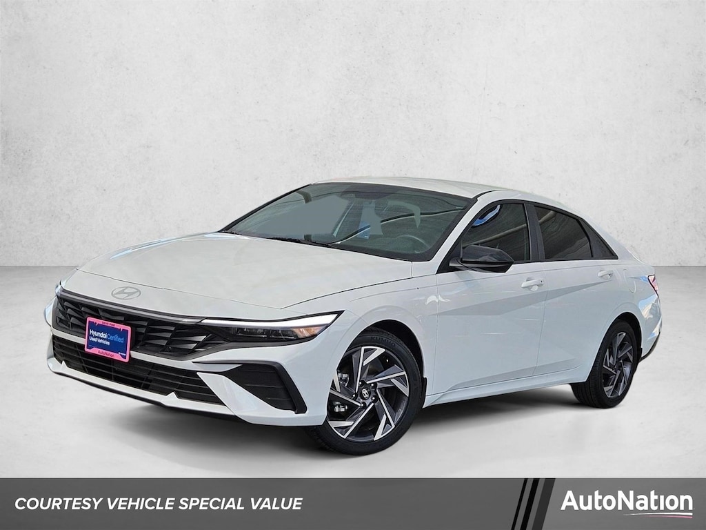 Used 2025 Hyundai Elantra SEL Sport Sedan