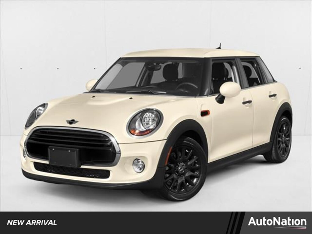 Used 2018 MINI Hardtop Cooper 4dr Car